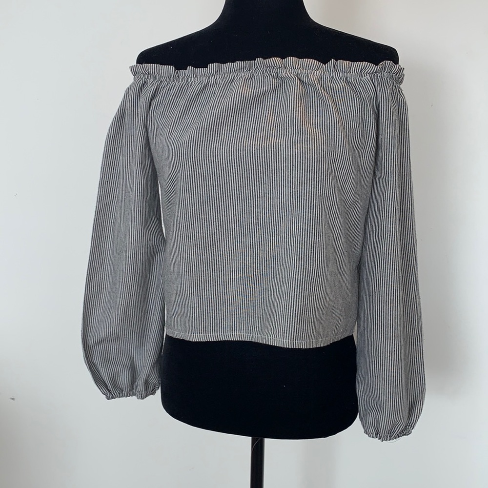 Brandy Melvile off the shoulder shirt sz ONE SIZE